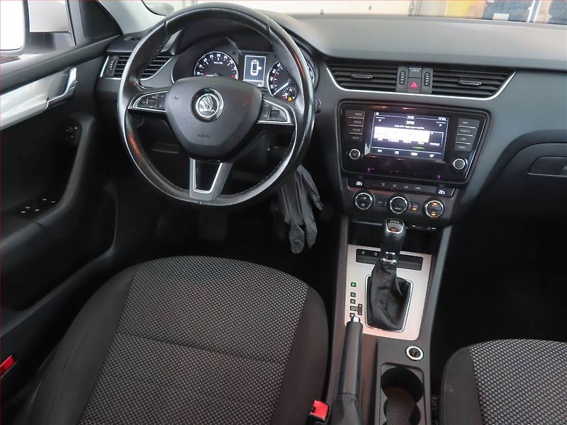 Škoda Octavia (2016) Ambition 2.0 TDI, Automat - fotka 7 z 16