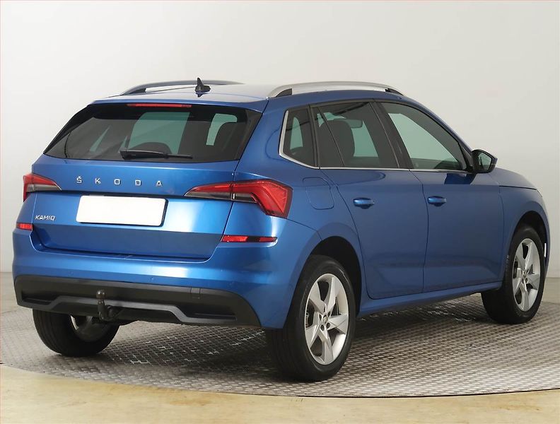 Škoda Kamiq (2022) Style 1.0 TSI, Automat - fotka 5 z 19