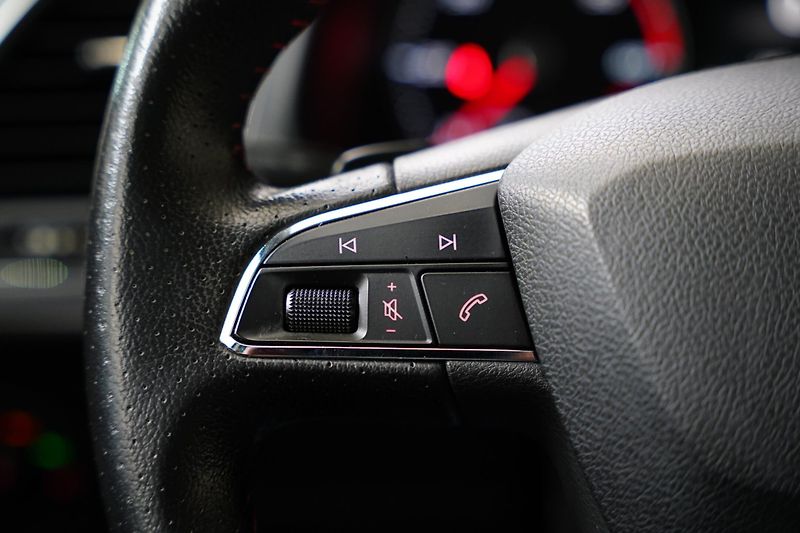 Seat Leon - fotka 15 z 27