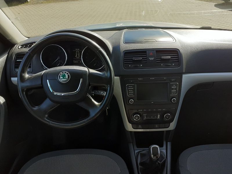 Škoda Yeti (2011) 1.4 TSI AMBIENTE - fotka 7 z 33
