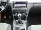 Škoda Superb (2011) 1.6 TDI 77kW - náhled 17