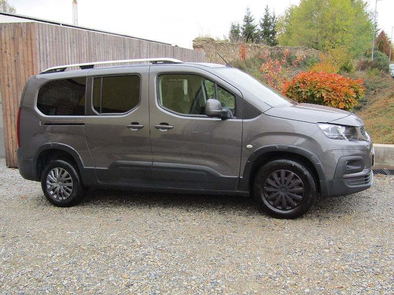 Peugeot Rifter (2020) 1.5 HDI LONG  7 MÍST - fotka 8 z 39