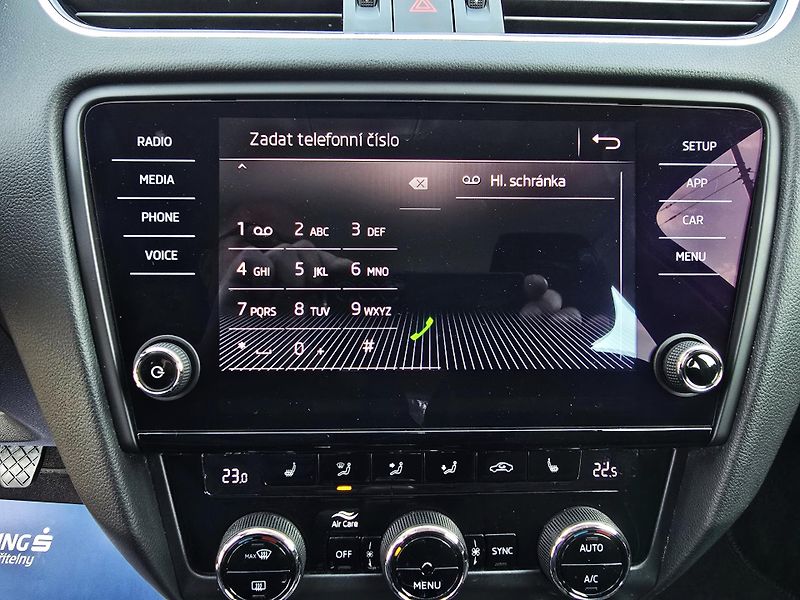 Škoda Octavia 2.0TDI 110KW STYLE FULL LED ČR - fotka 26 z 33