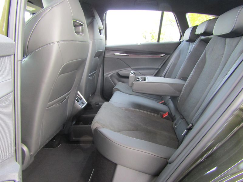 Škoda Enyaq (2026) Sportline 85x 82 kWh 210 kW 1° - fotka 25 z 29