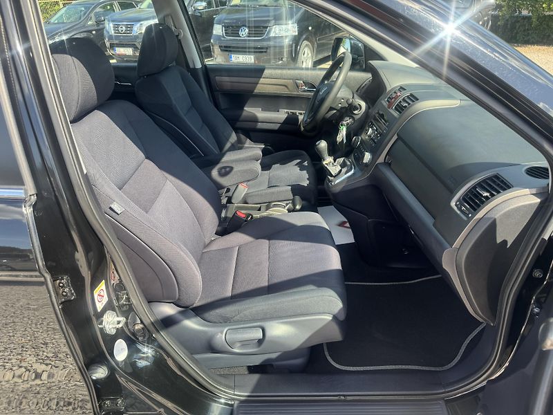 Honda CR-V (2010) 2.0i-VTEC,110KW,4x4,2SADY KOL - fotka 26 z 45
