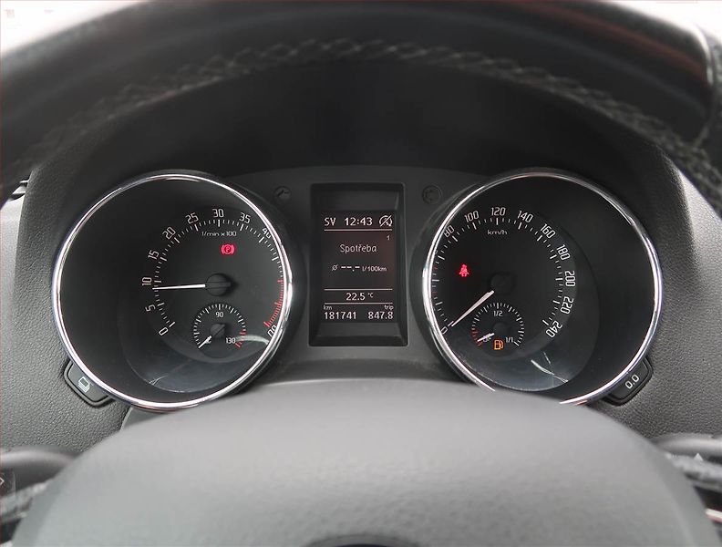 Škoda Yeti (2016) Outdoor 2.0 TDI, 4X4 - fotka 11 z 18