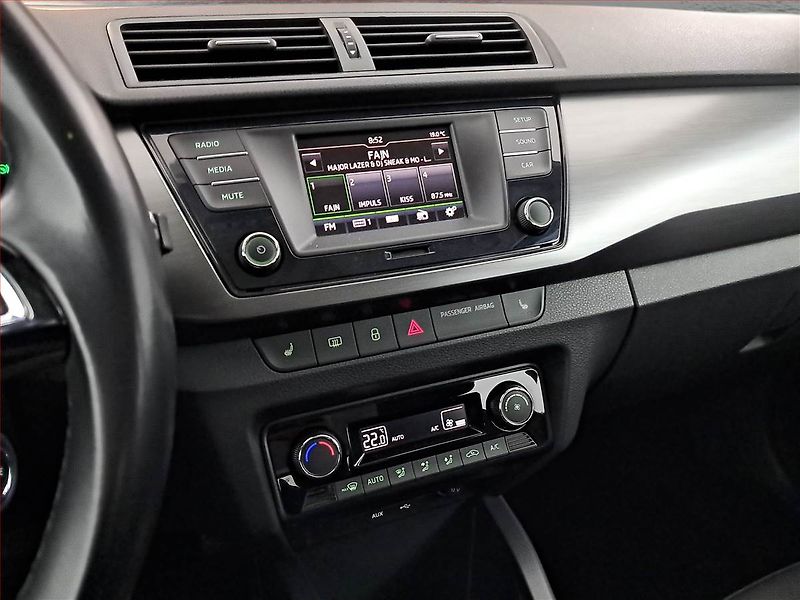 Škoda Fabia (2015) Ambition 1.2 TSI, Automat - fotka 12 z 19