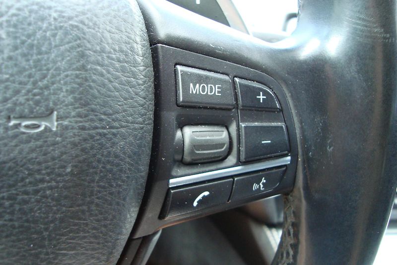 BMW Řada 5 (2013) 535d Xdrive,M-paket,S.kniha - fotka 53 z 73
