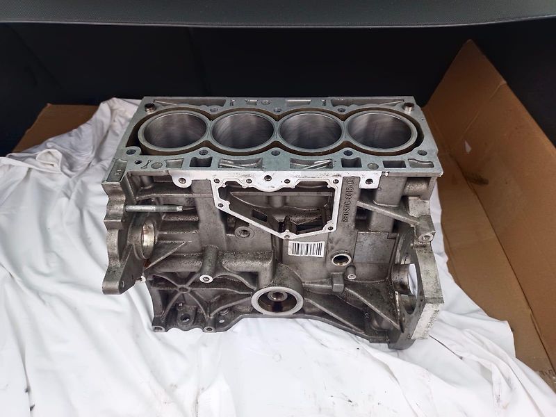 Ford S-MAX 1.5 i Navi Parkovací senzory  - fotka 36 z 37