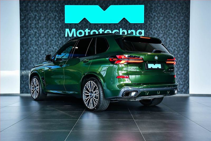 BMW X5 (2025) xDrive30d - fotka 4 z 23