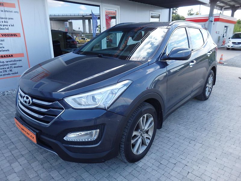 Hyundai Santa Fe 2.2 CRDi AWD ZÁLOHOVÁNO - fotka 2 z 17