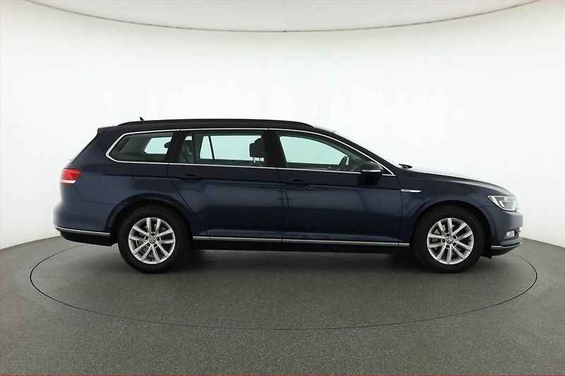 Volkswagen Passat (2016) Comfortline 2.0 TDI, 4X4 - fotka 6 z 18