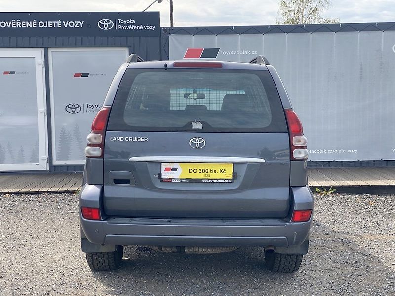 Toyota Land Cruiser 3.0D, ČR, 4x4, automat - fotka 6 z 16