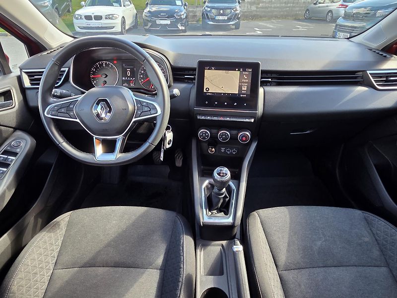 Renault Clio (2021) 1.0 TCe 91 Intense MAN6 - fotka 13 z 31