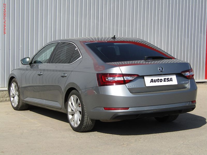 Škoda Superb (2015) 2.0 TDi, Style, DSG - fotka 6 z 22