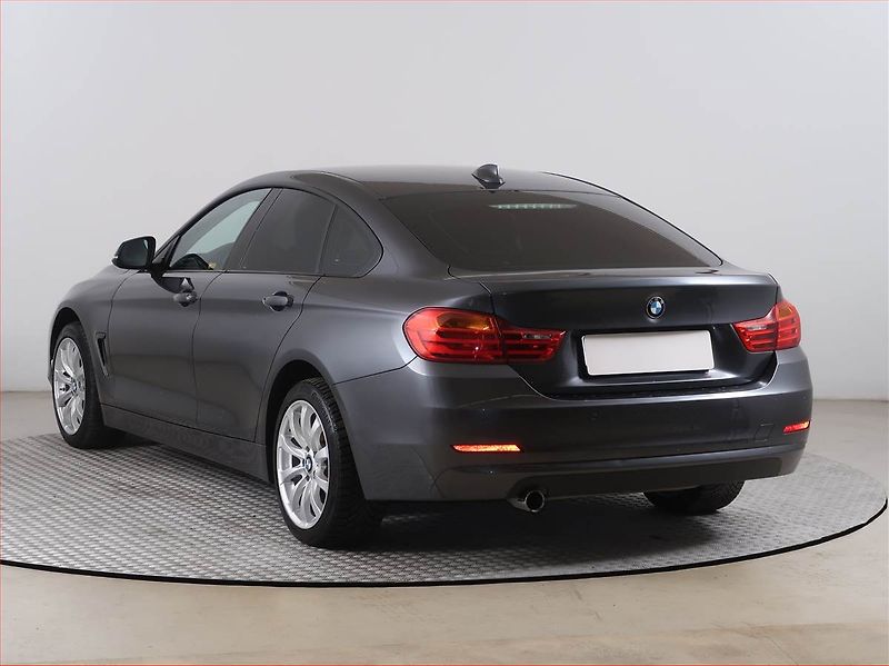 BMW Řada 4 (2014) 420i xDrive, 4X4, Navi - fotka 4 z 18