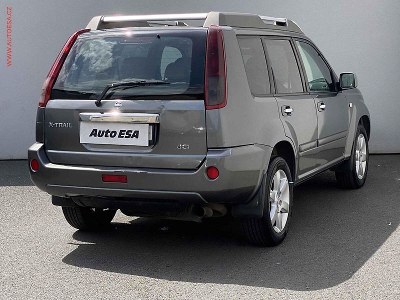 Nissan X-Trail (2007) 2.2 D 4x4, ČR, AC, temp - fotka 4 z 15