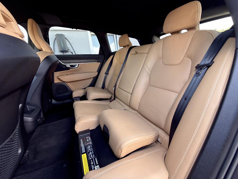 Volvo V90 CrossCountry B5 AWD //POLESTAR - fotka 22 z 45