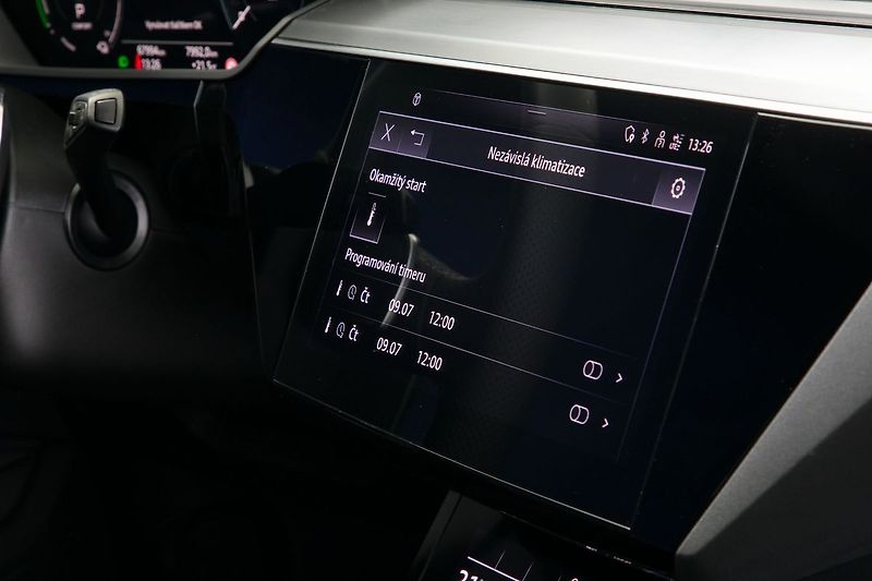 Audi e-tron 55 300kW Kessy Kamera Tažné - fotka 25 z 33