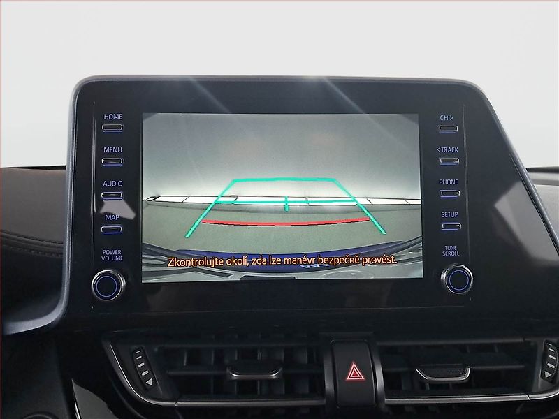 Toyota C-HR (2022) 1.8 Hybrid - fotka 17 z 21