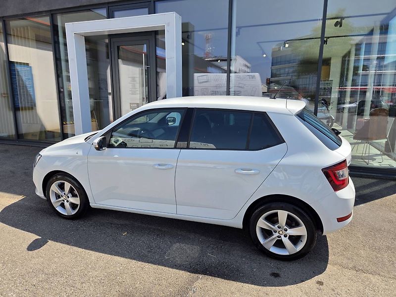 Škoda Fabia (2019) 1.0 TSI Style PLUS - fotka 2 z 32