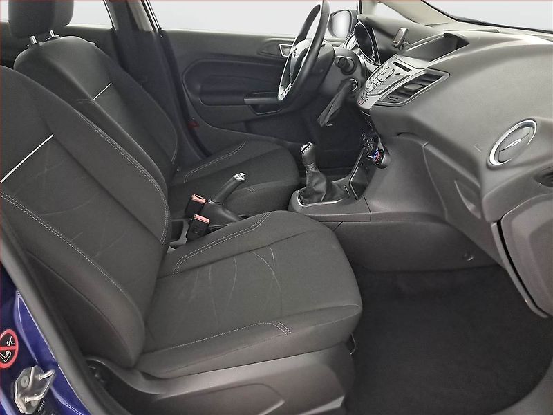 Ford Fiesta (2015) Titanium 1.25 - fotka 9 z 15