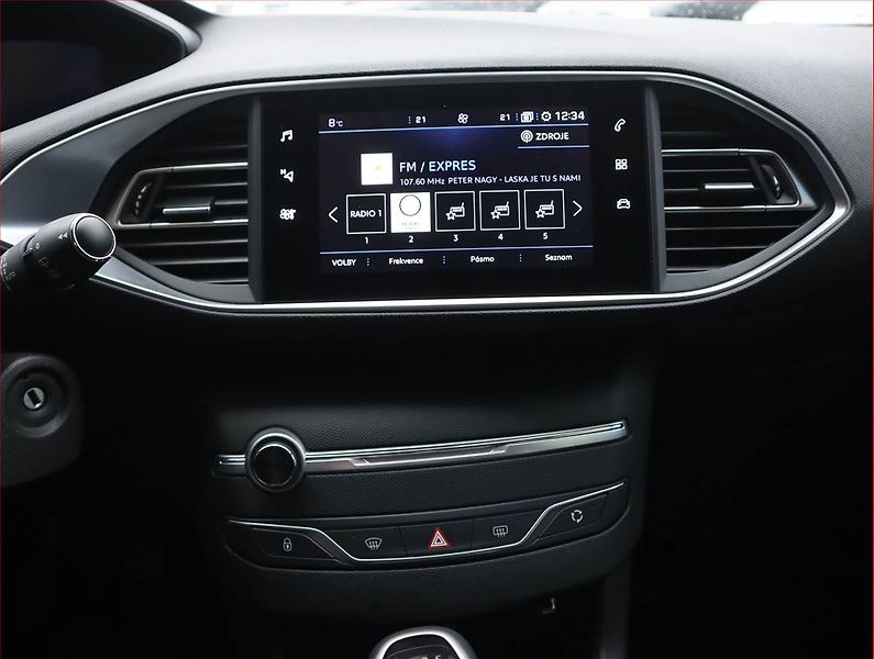 Peugeot 308 (2021) Style 1.5 BlueHDi, Serv.kniha - fotka 12 z 20
