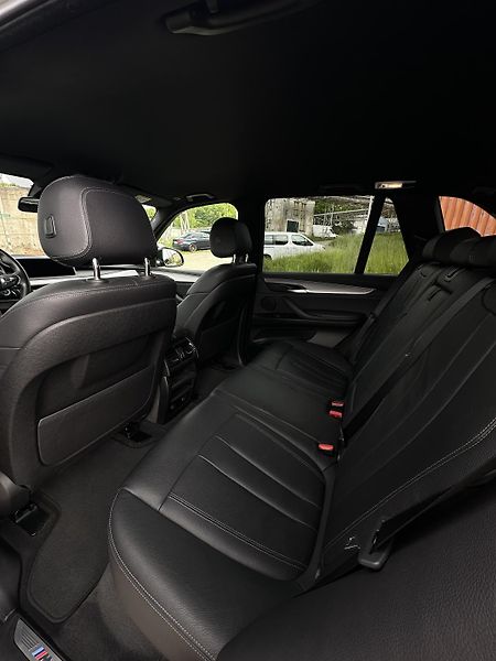 BMW X5 (2018) - fotka 11 z 13