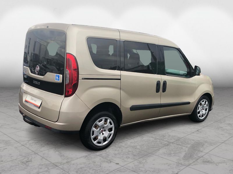 Fiat Dobló 1.4 i - fotka 2 z 28