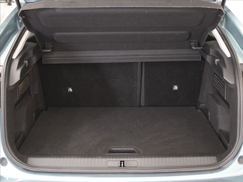 Citroën ë-C4 0,1 46kWh Shine NAVI Záruka ČR - fotka 22 z 23