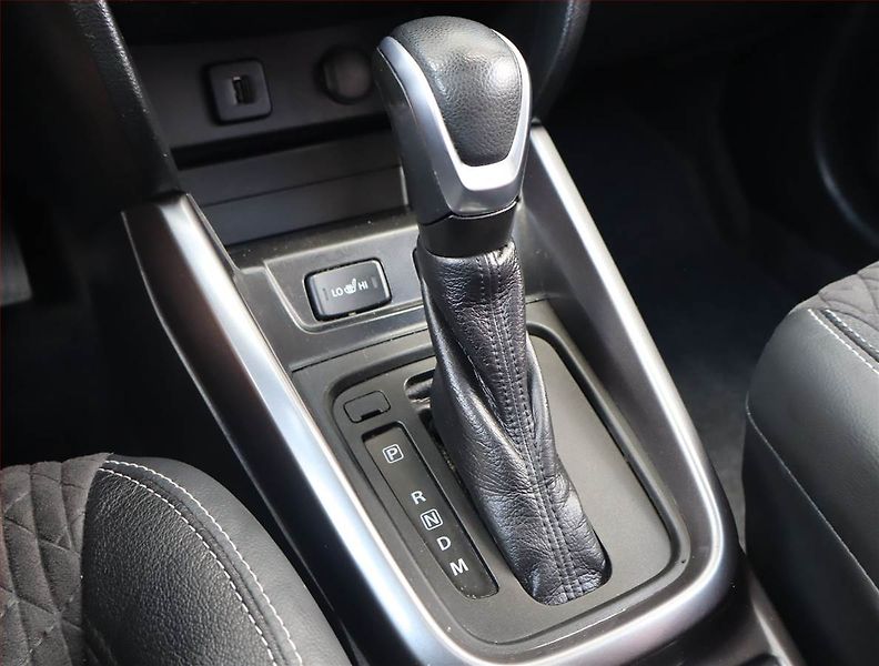 Suzuki Vitara (2022) 1.5 Hybrid, Automat - fotka 13 z 17