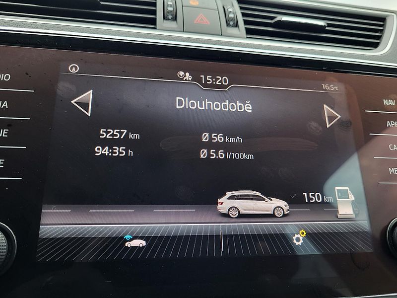 Škoda Superb III FL combi 2.0 TDi DSG STYLE - fotka 22 z 50
