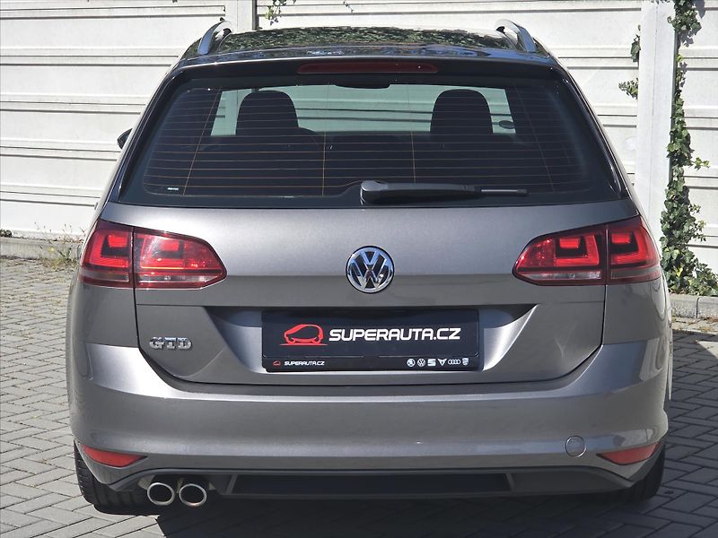 Volkswagen Golf 2,0 TDi 135kW DSG GTD ČR 2.maj - fotka 5 z 20
