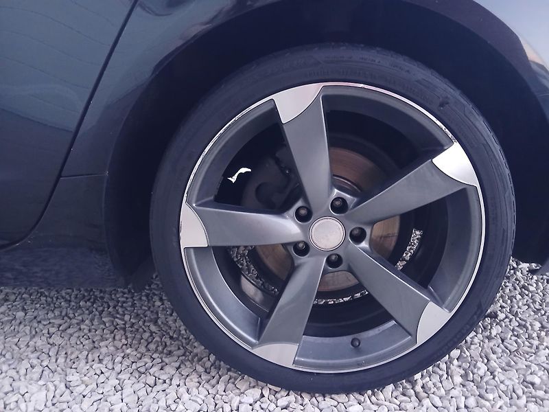 Audi A6 Avant 3.0 TDi - fotka 32 z 37