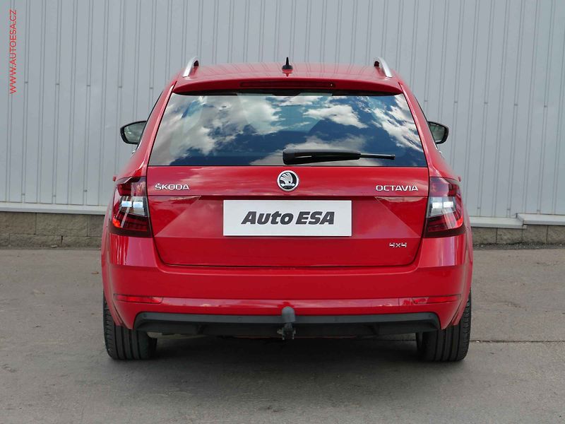 Škoda Octavia (2017) 2.0 TDi 4x4, ČR, Style, DSG - fotka 5 z 24