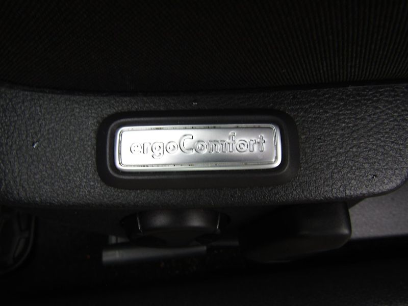 Volkswagen Passat (2021) 2.0 TDI 110kW DSG ACC - fotka 20 z 46
