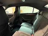 Škoda Superb 2.0 TDI 110kW SportLine - náhled 11