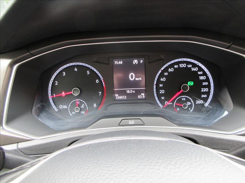 Volkswagen T-Roc 1,5 TSi 110Kw, DSG, Nové ČR - fotka 19 z 41
