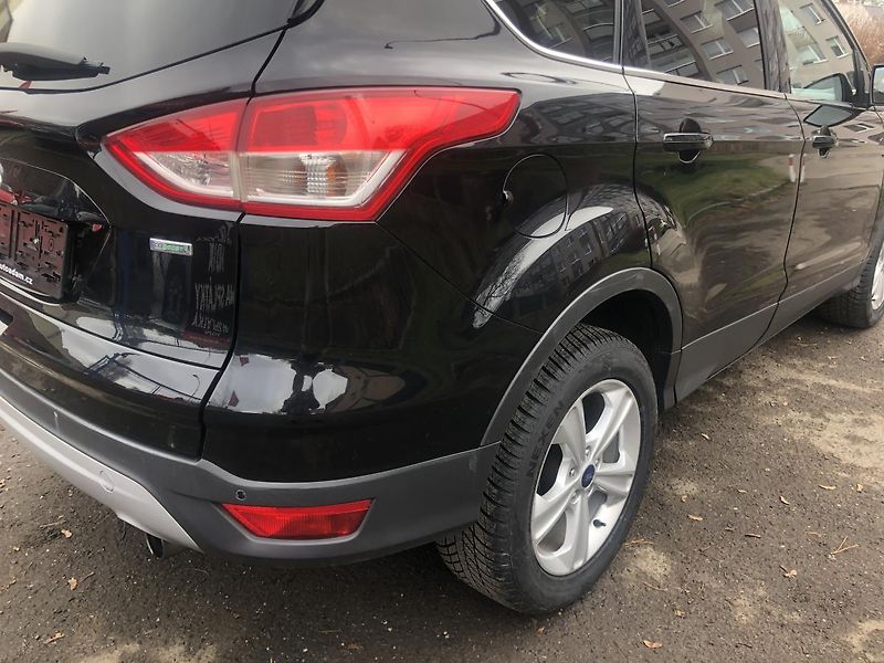 Ford Kuga (2015) 1,5 110kW 1.majitel pěkný stav - fotka 10 z 63