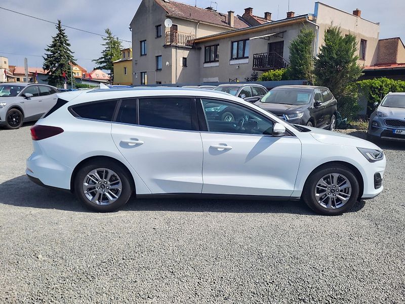 Ford Focus 1.0 EcoBoost mHEV 114kW TITAN. - fotka 5 z 50