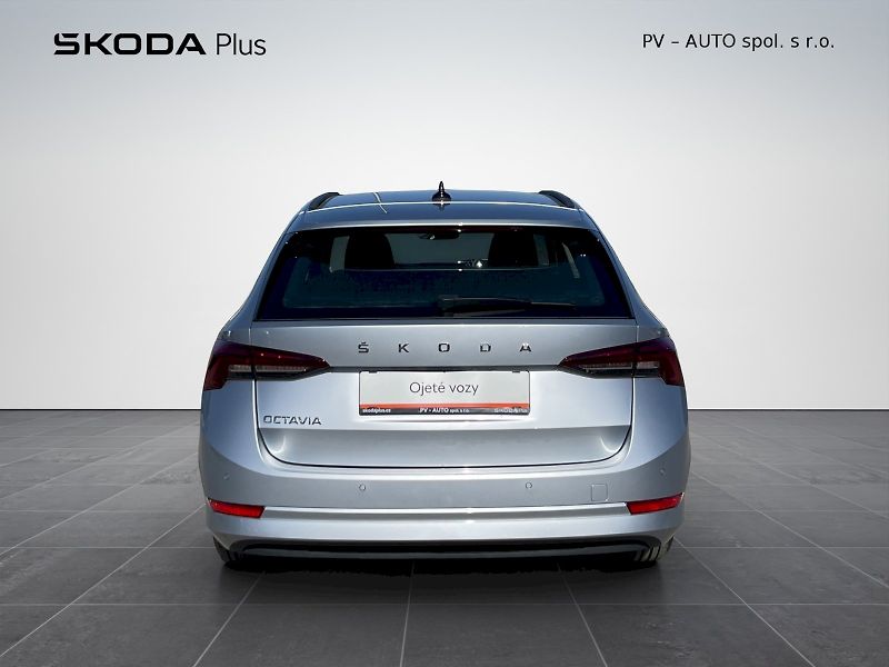 Škoda Octavia (2020) 2.0 TDI 85kW Ambition Plus com - fotka 29 z 35