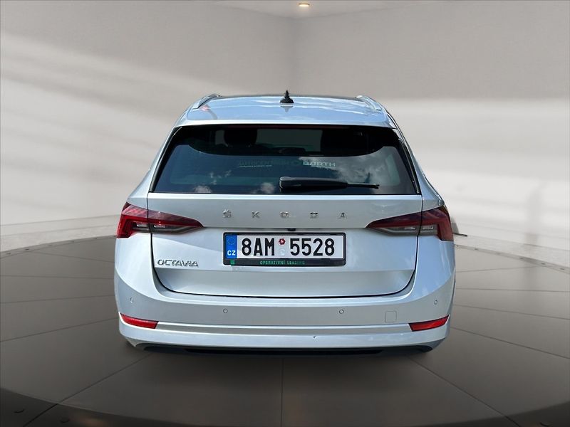 Škoda Octavia 1,5 TSI 110 Style - fotka 5 z 11