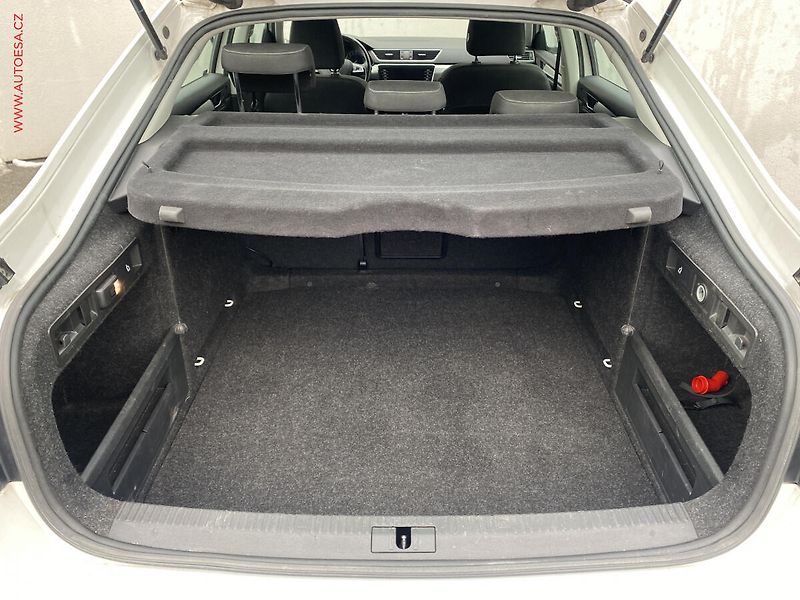 Škoda Superb (2017) 2.0TDi, ČR, SportLine - fotka 7 z 19