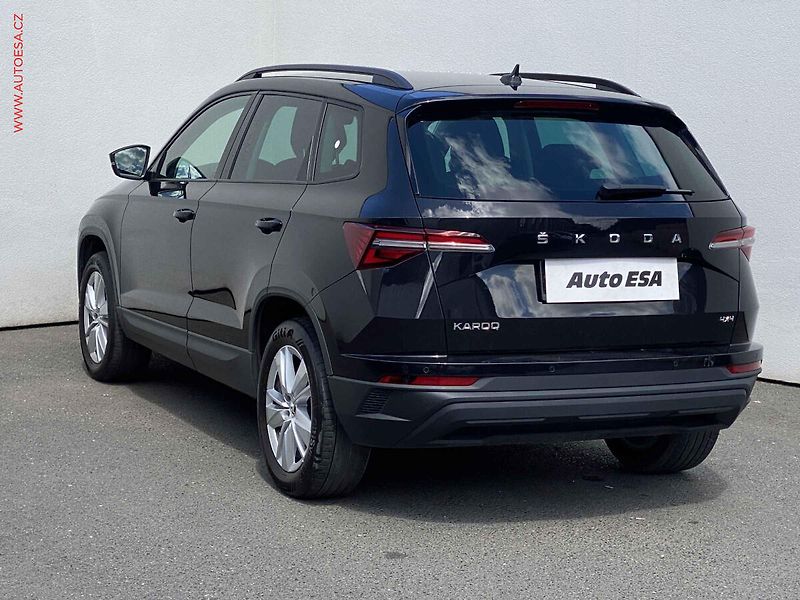 Škoda Karoq (2023) 2.0 TDi 4x4, Ambition, DSG, - fotka 6 z 20