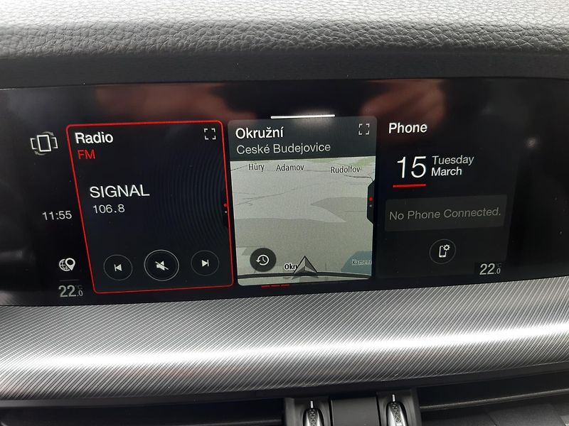 Alfa Romeo Stelvio (2025) Veloce 4x4 2,2 MTJ  210PS - fotka 31 z 34