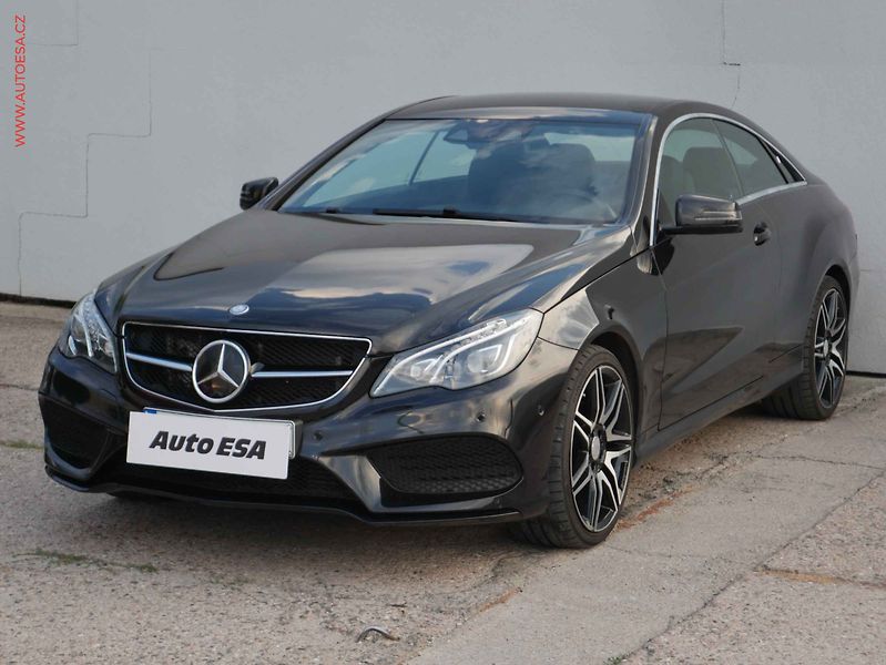 Mercedes-Benz Třídy E (2015) 3.0 CDi, ČR, AT, LED, kůže - fotka 3 z 20