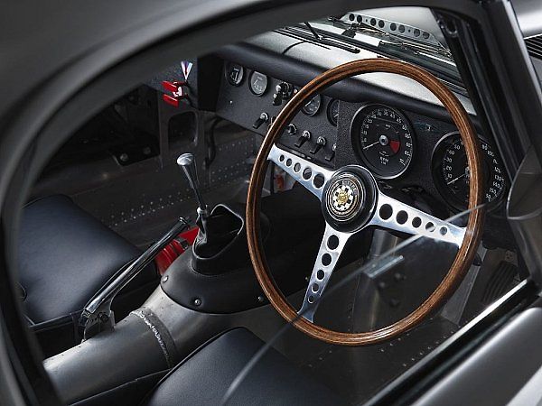 Jaguar E-Type Lightweight.