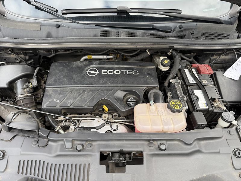 Opel Mokka 1.6 CDTi AUTOMAT - fotka 16 z 17