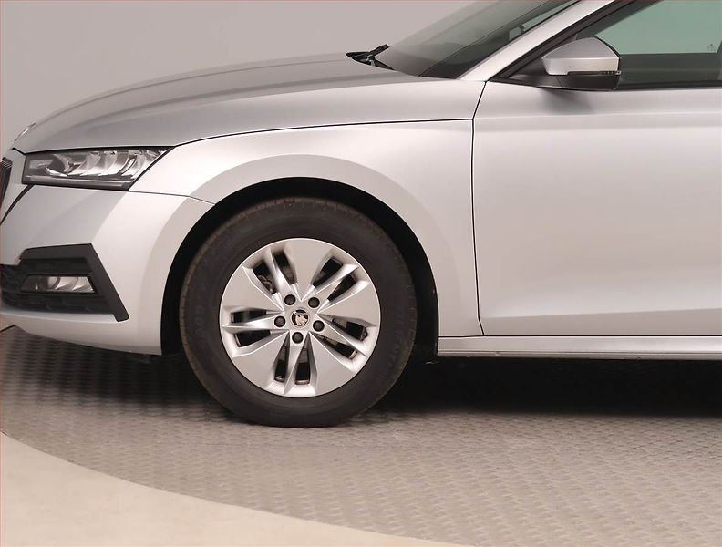 Škoda Octavia (2022) Ambition 2.0 TDI, ČR,1.maj - fotka 14 z 15