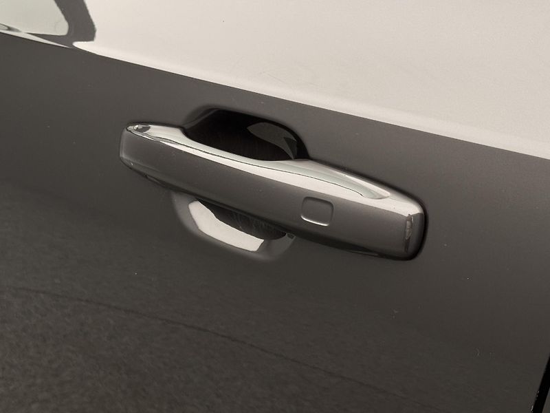 Volvo XC90 B5 AWD ULTIMATE AUT  - fotka 17 z 52